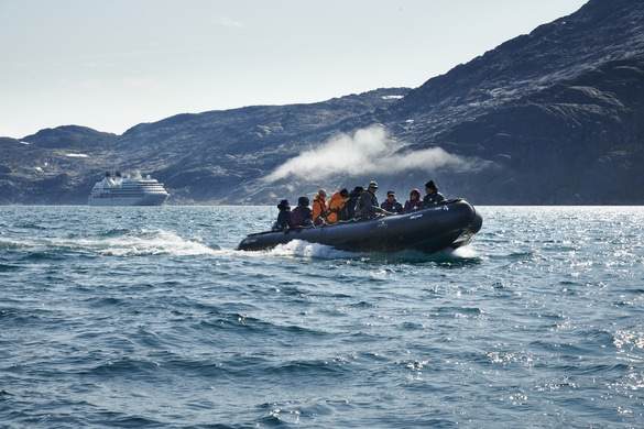 Seabourn Quest - Zodiacs 2, Credit. Mike Louagie.jpg
